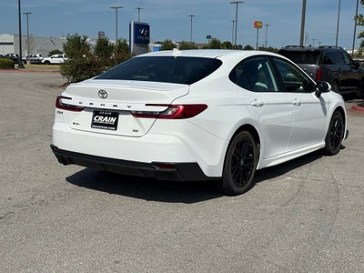 2025 Toyota Camry SE