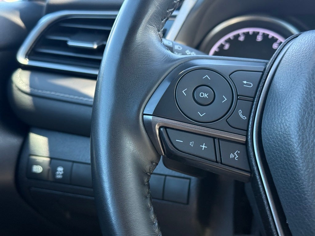 2023 Toyota Camry SE APPLE CAR PLAY