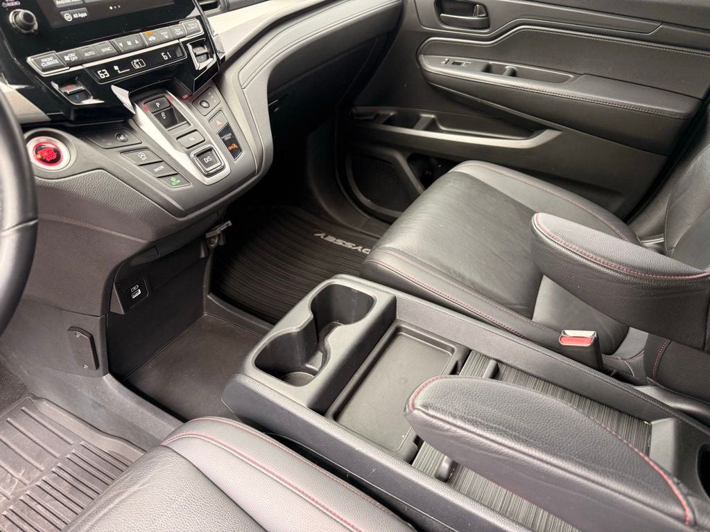 2023 Honda Odyssey Sport CLEAN