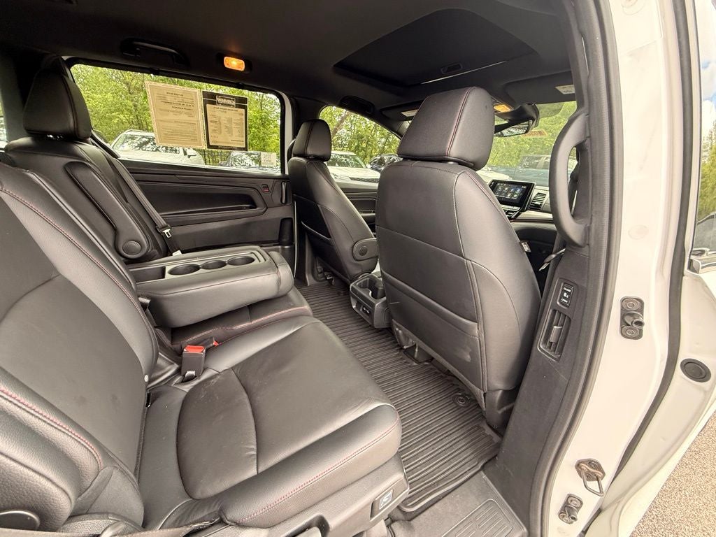 2023 Honda Odyssey Sport CLEAN