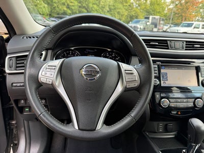 2016 Nissan Rogue SL - AWD / PANORAMIC SUNROOF