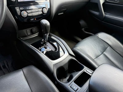 2016 Nissan Rogue SL - AWD / PANORAMIC SUNROOF