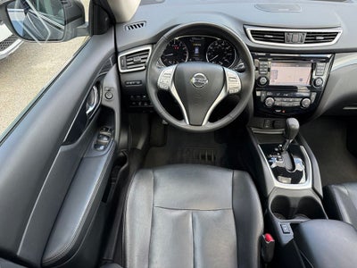 2016 Nissan Rogue SL - AWD / PANORAMIC SUNROOF