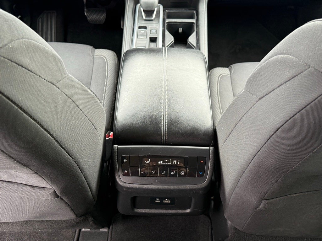 2022 Nissan Pathfinder SV 3 ROW SUV