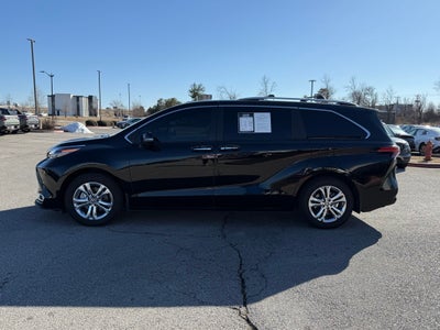 2024 Toyota Sienna Platinum 7 Passenger