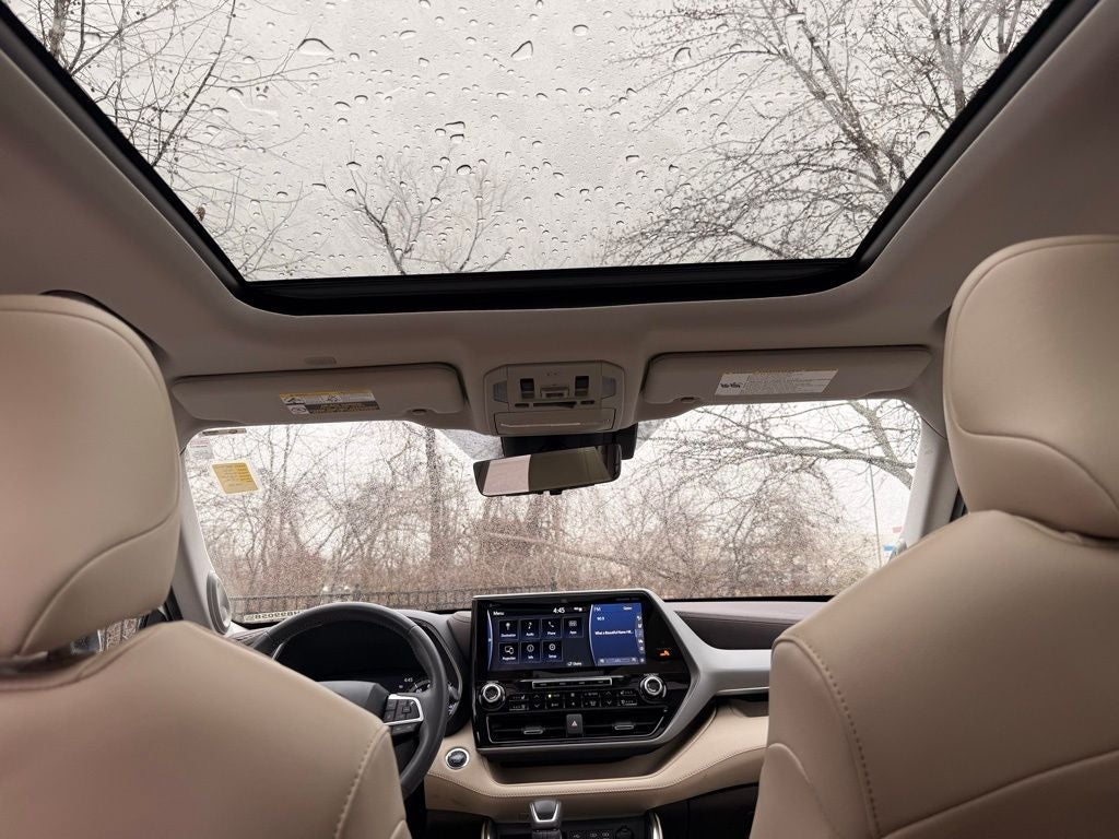 2022 Toyota Highlander Platinum
