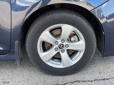 2018 Toyota Sienna LE 8 Passenger - CLEAN CARFAX