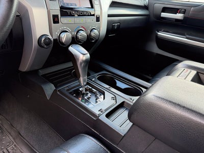 2017 Toyota Tundra TRD Pro - 4WD / 8" LIFT! / CLEAN CARFAX