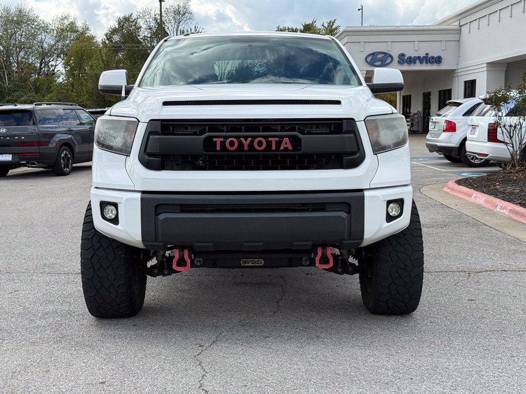 2017 Toyota Tundra TRD Pro - 4WD / 8" LIFT! / CLEAN CARFAX