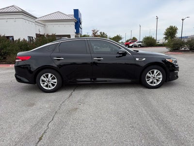 2017 Kia Optima LX - CLEAN CARFAX / ONE OWNER
