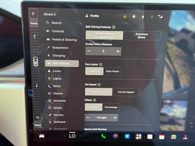 2022 Tesla Model X Base - AWD / 3RD ROW / CLEAN CARFAX