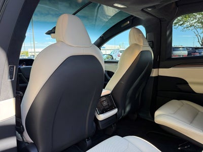 2022 Tesla Model X Base - AWD / 3RD ROW / CLEAN CARFAX