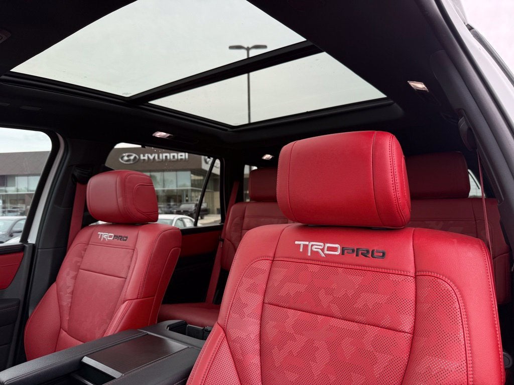 2024 Toyota Sequoia TRD Pro - 4WD / PANORAMIC SUNROOF / CLEAN CARFAX
