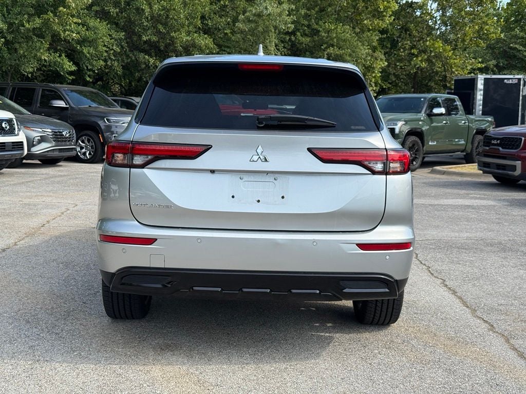 2022 Mitsubishi Outlander Black Edition