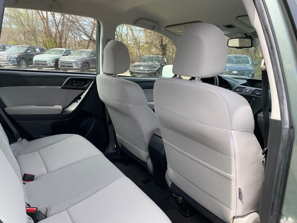 2015 Subaru Forester 2.5i