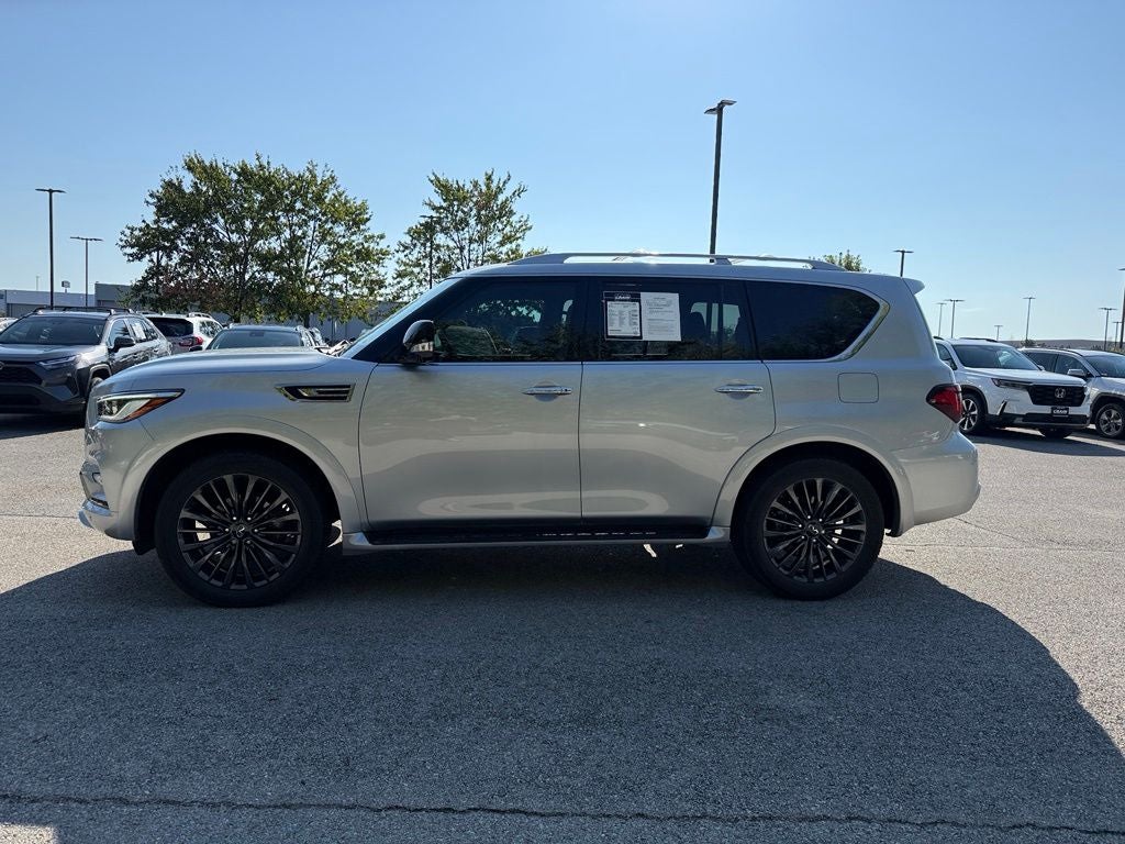 2022 INFINITI QX80 Premium Select
