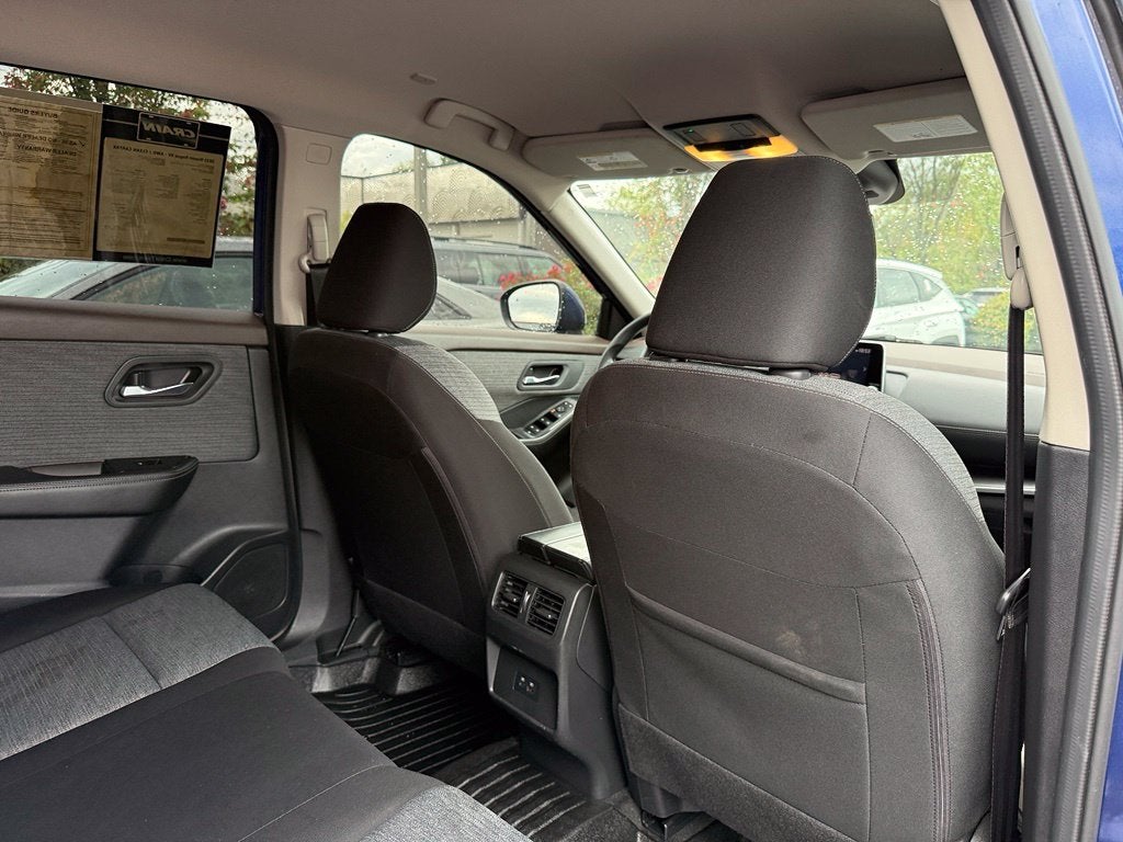 2023 Nissan Rogue SV - AWD / CLEAN CARFAX