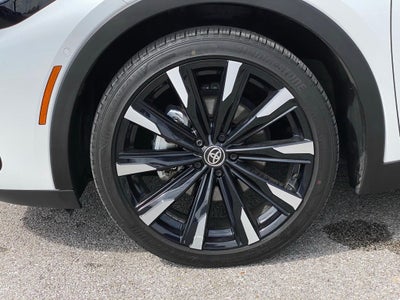 2025 Toyota Crown Platinum