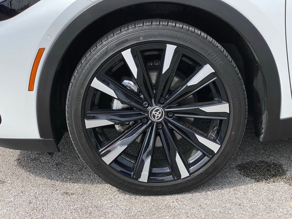 2025 Toyota Crown Platinum