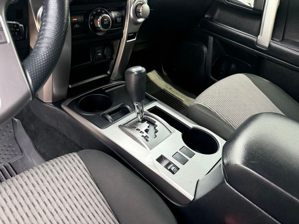 2023 Toyota 4Runner SR5 CARPLAY