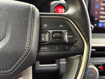 2025 Toyota 4Runner TRD Off-Road - 4WD / CLEAN CARFAX / ONE OWNER