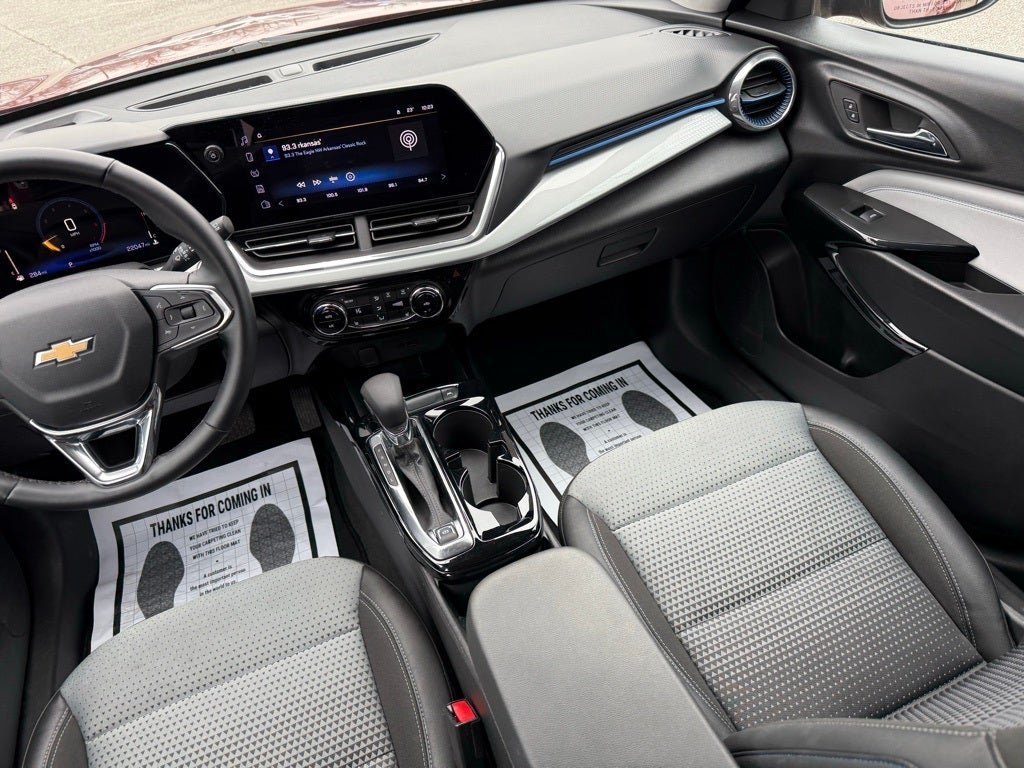 2025 Chevrolet Trax LT ONE OWNER CARFAX