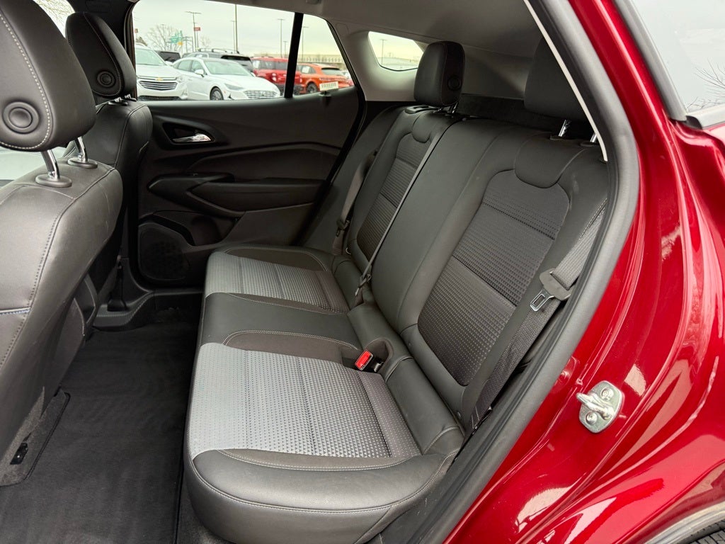 2025 Chevrolet Trax LT ONE OWNER CARFAX