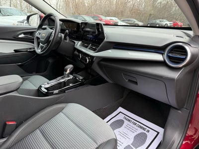 2025 Chevrolet Trax LT ONE OWNER CARFAX