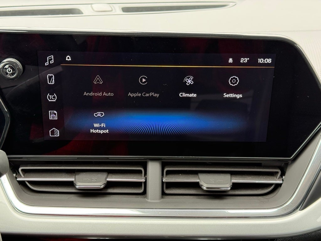 2025 Chevrolet Trax LT CLEAN CARFAX