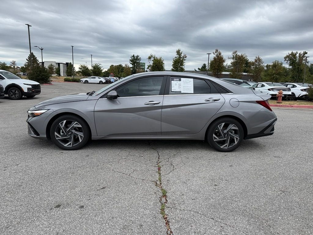 2024 Hyundai Elantra Limited