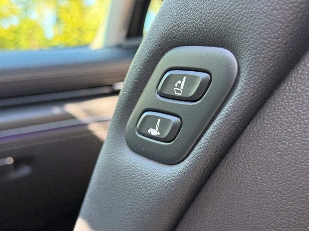 2023 Genesis GV80 2.5T