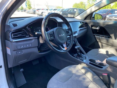 2022 Kia Niro LXS