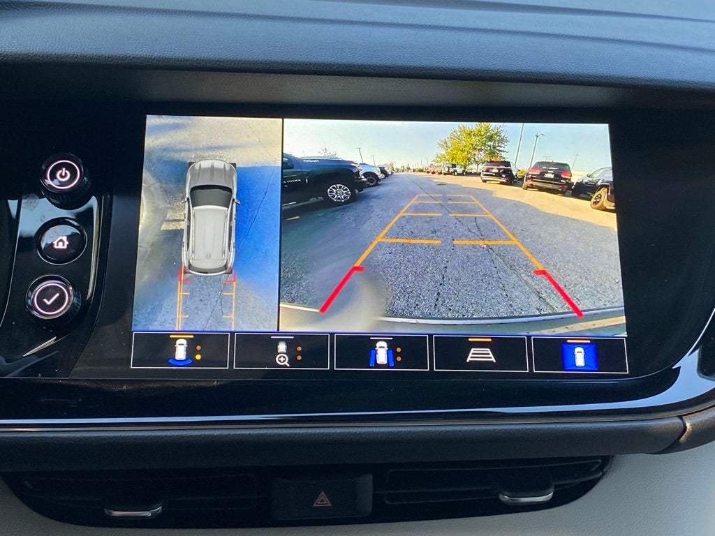 2022 Buick Envision Avenir FWD / TECH PKG / MOONROOF / CLEAN CARFAX