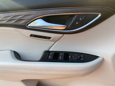 2022 Buick Envision Avenir FWD / TECH PKG / MOONROOF / CLEAN CARFAX