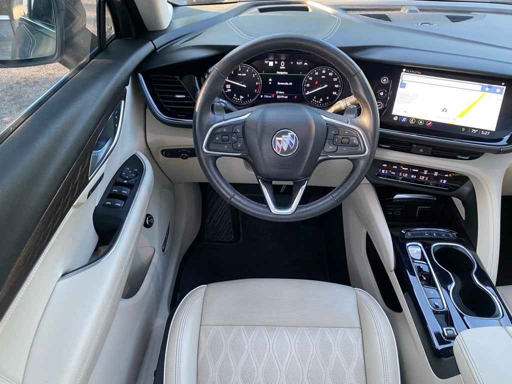 2022 Buick Envision Avenir FWD / TECH PKG / MOONROOF / CLEAN CARFAX