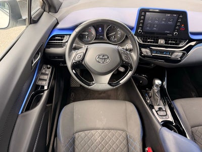 2021 Toyota C-HR XLE POWER LIFTGATE