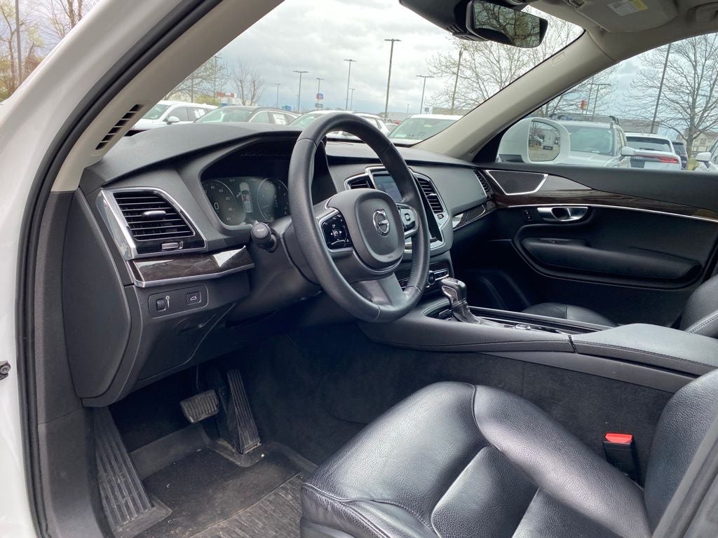 2018 Volvo XC90 T6 Momentum