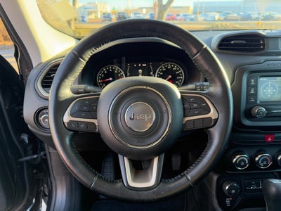 2017 Jeep Renegade Latitude SUPER CLEAN