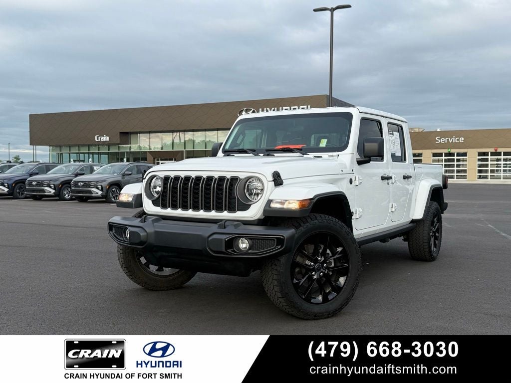 2025 Jeep Gladiator Nighthawk