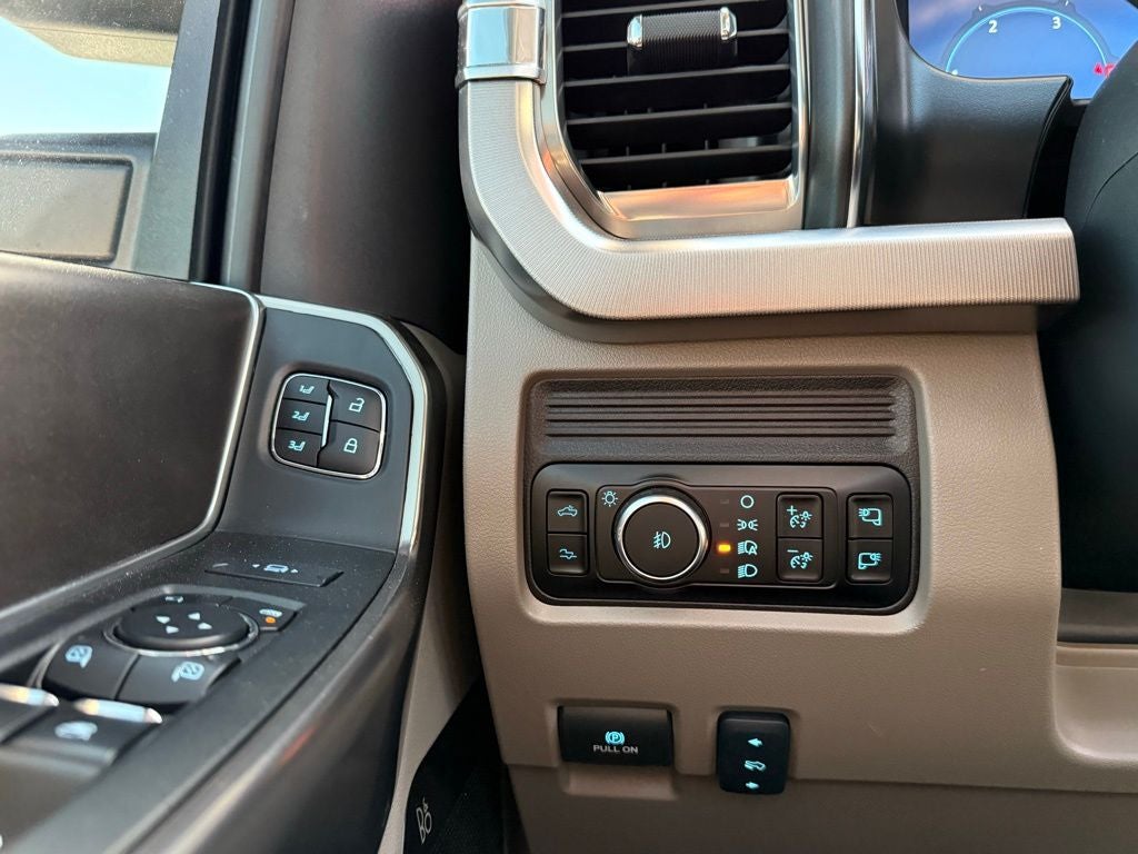 2025 Ford F-250SD Platinum