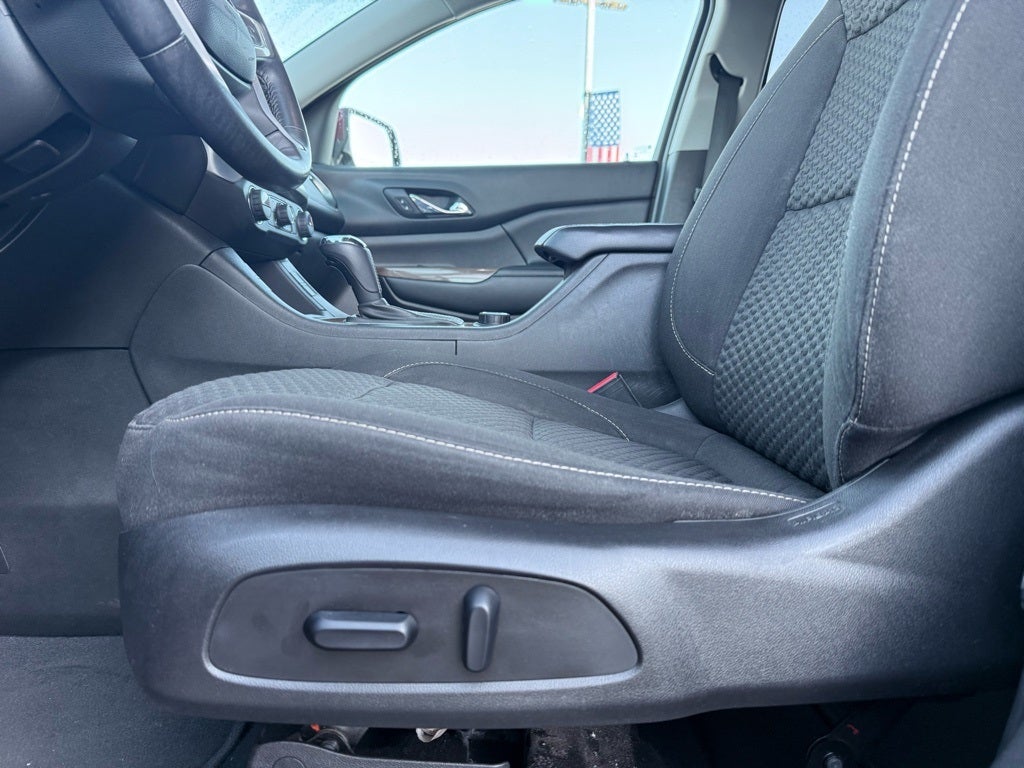 2017 GMC Acadia SLE-2