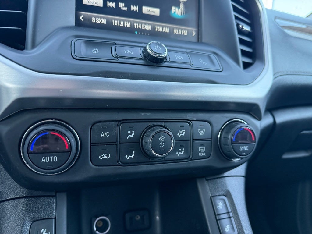 2017 GMC Acadia SLE-2