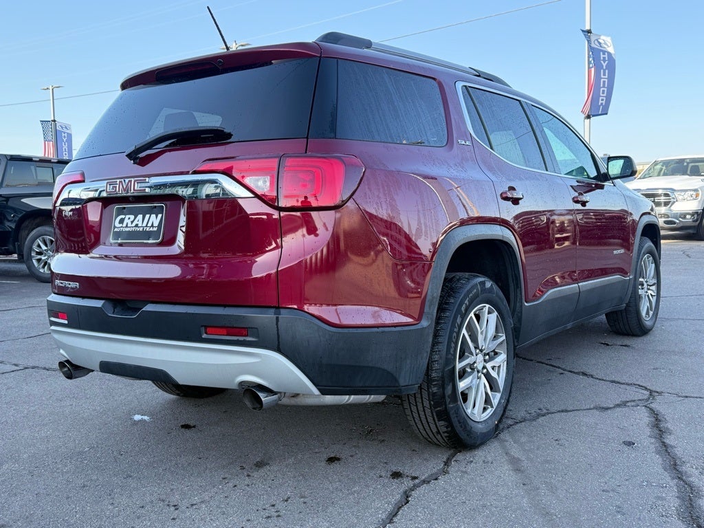 2017 GMC Acadia SLE-2