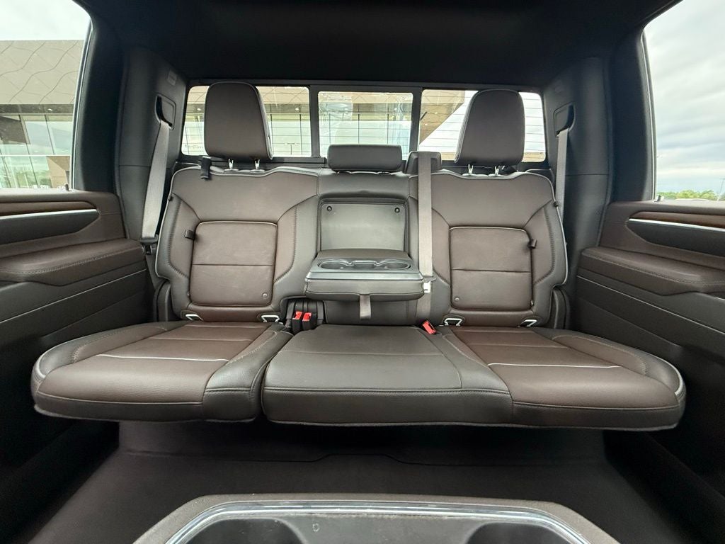 2024 GMC Sierra 2500HD Denali DENALI PREFERRED POWER STEPS,