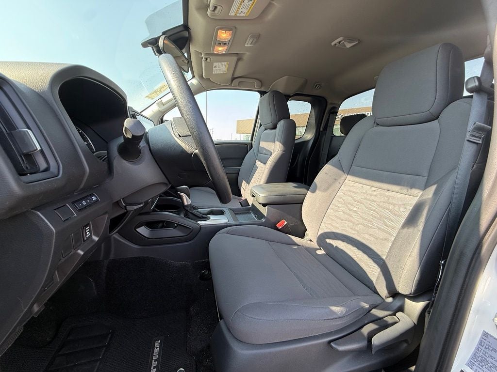 2025 Nissan Frontier S
