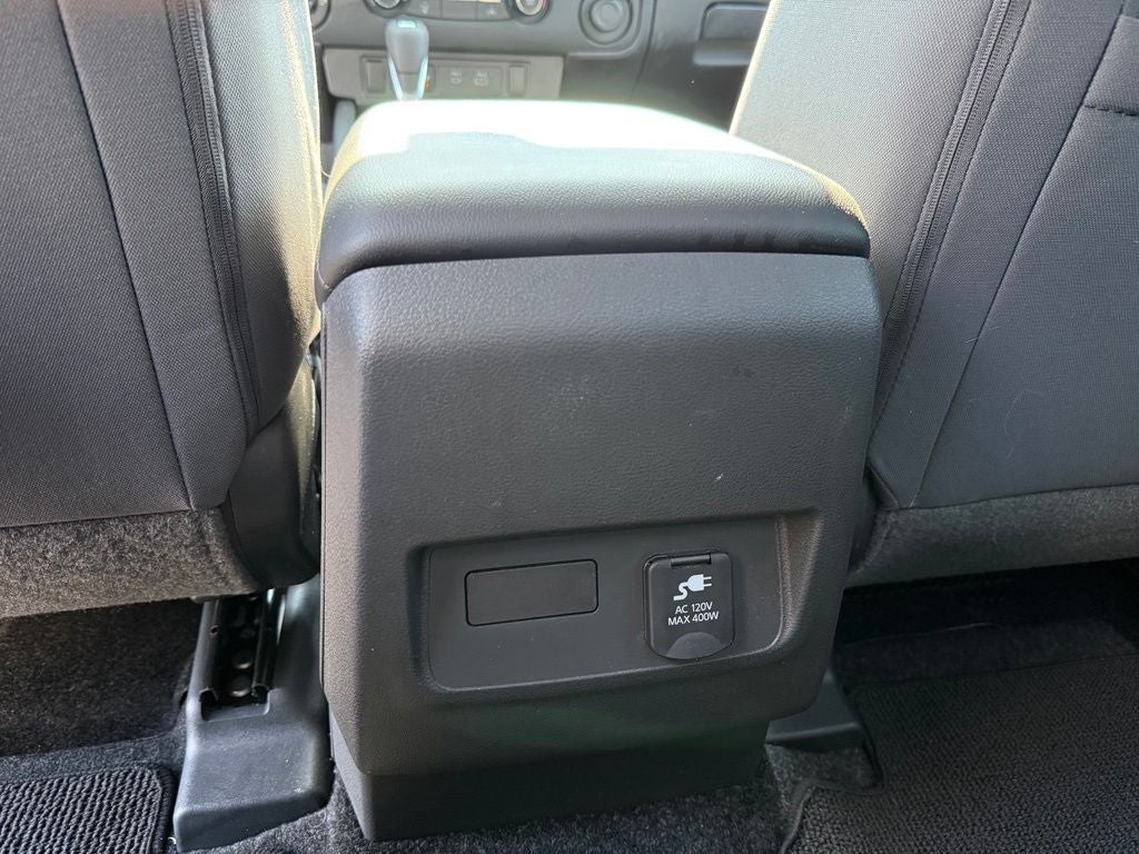 2025 Nissan Frontier S