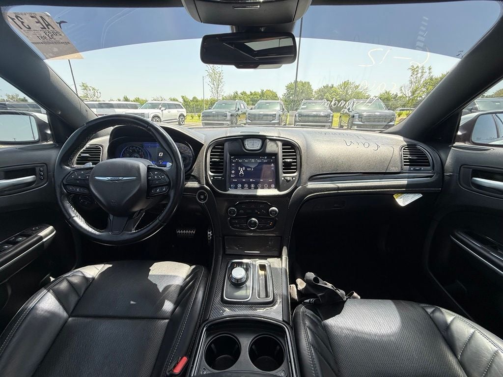 2023 Chrysler 300 C