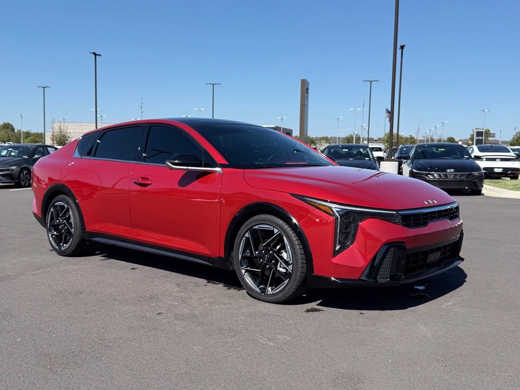 2025 Kia K4 GT-Line