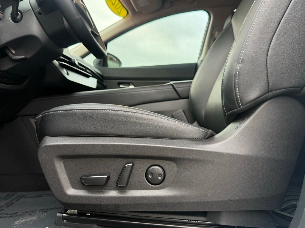 2025 Nissan Murano SV ENERGETIC ELEGANCE