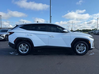2025 Hyundai Tucson SE